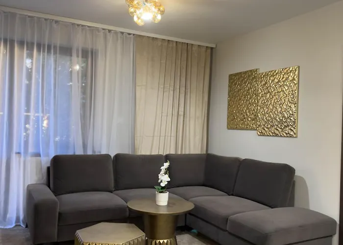 Morska Perla B&B 레왈